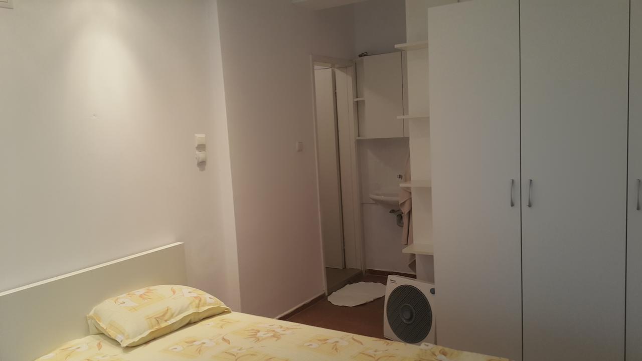 Stay Nexus Near Airport Софія Екстер'єр фото
