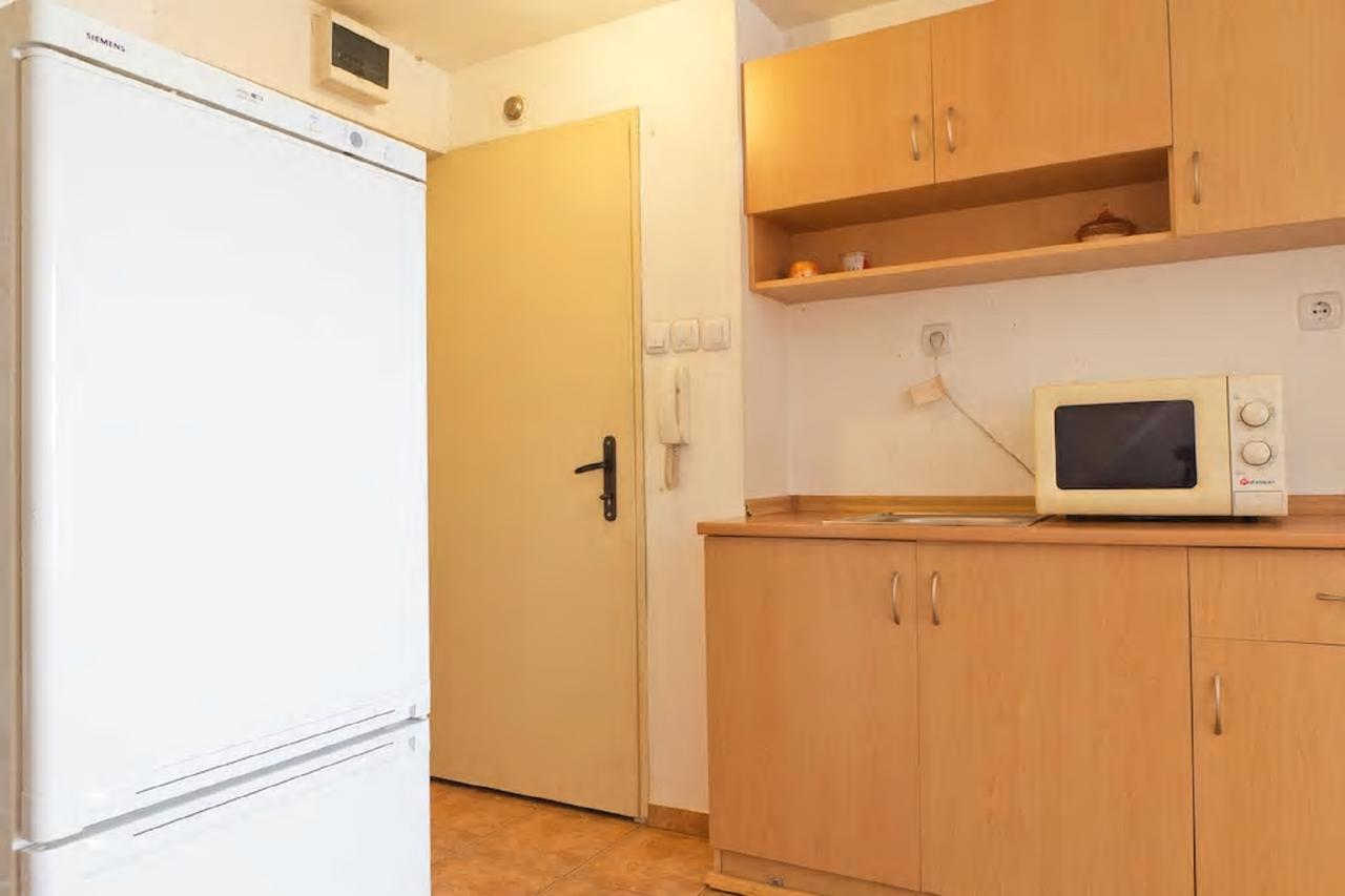 Stay Nexus Near Airport Софія Екстер'єр фото
