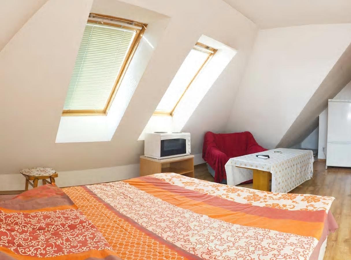 Stay Nexus Near Airport Софія Екстер'єр фото